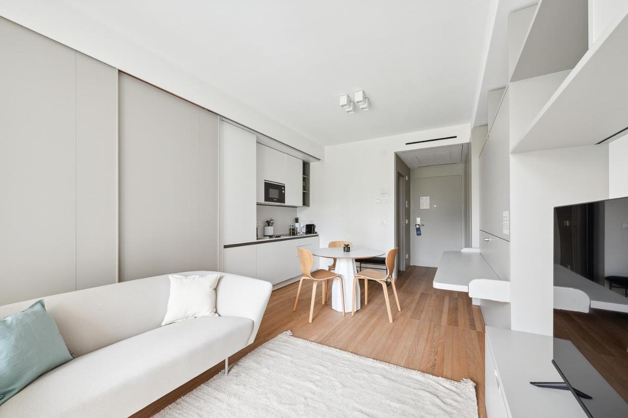 Limehome Milan Via Stresa Exterior photo