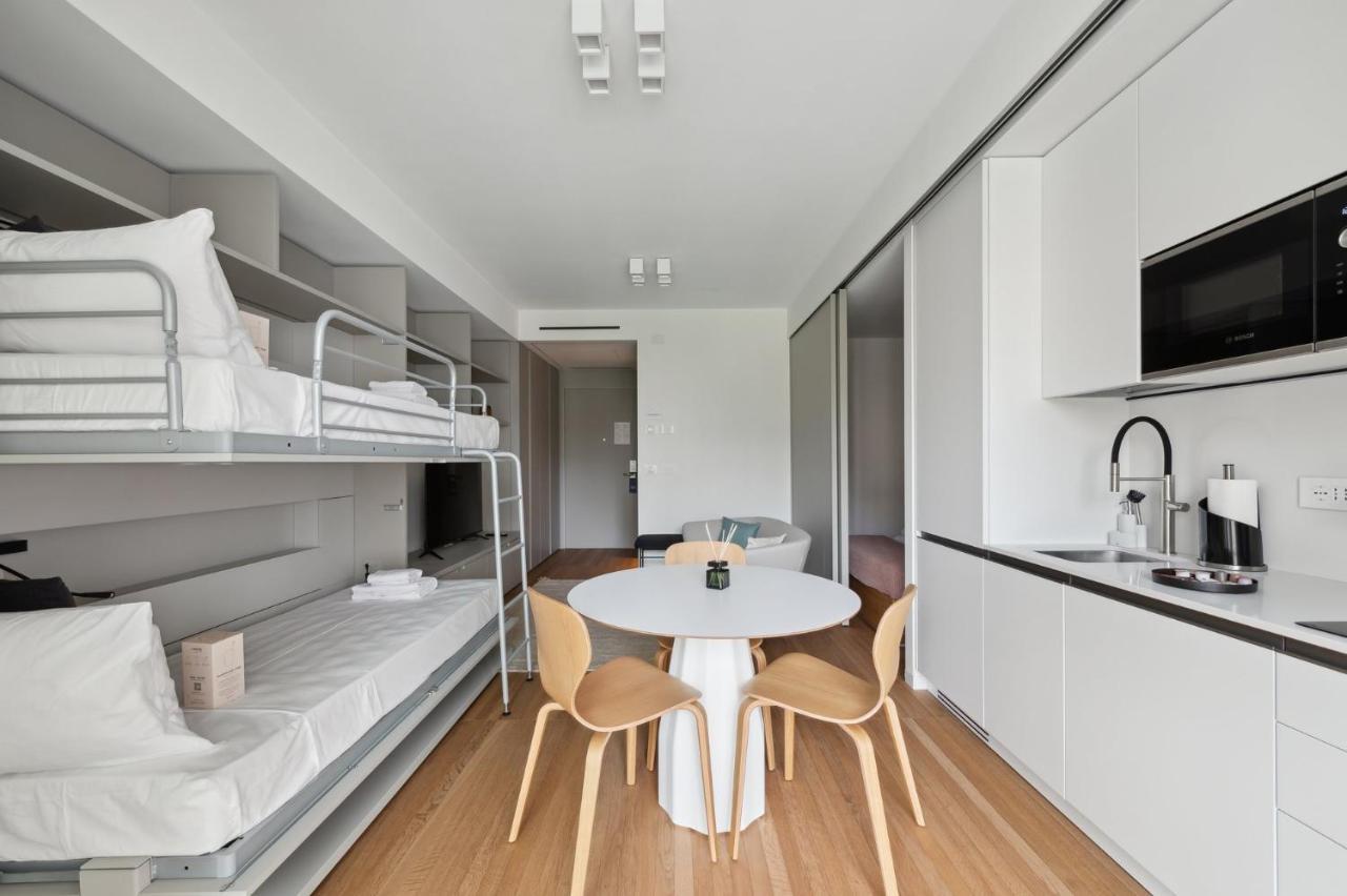 Limehome Milan Via Stresa Exterior photo